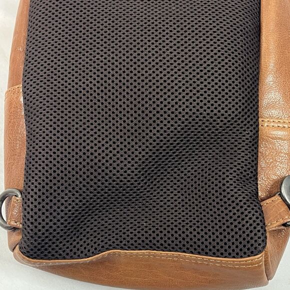 Spikes & Sparrow Leather Sling Bag ONE SHOULDER BACKPACK  BROWN - Picture 8 of 16